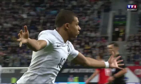 Kylian Mbappe thể hiện ra sao vs Nga?