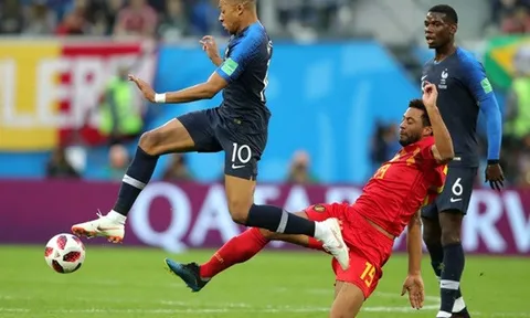 Didier Deschamps và 'sự hi sinh' làm nên lịch sử
