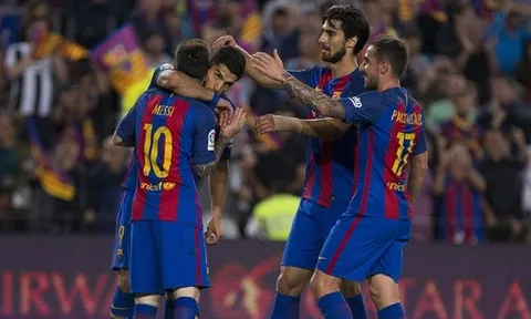 La Liga lên án CĐV Barcelona vì hành vi lăng mạ đối thủ