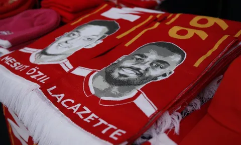 Lacazette trở thành "niềm hy vọng vàng" của CĐV Arsenal