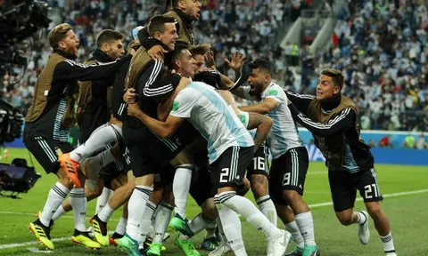 Lách qua khe cửa hẹp, Argentina hẹn người Pháp ở vòng knock out