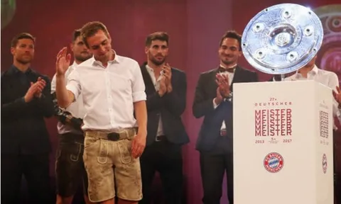 Lahm gượng kiềm nước mắt trong tiệc chia tay của Bayern
