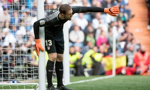 Lại tỏa sáng rực rỡ, Jan Oblak khiến Simeone lo sợ