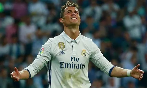 "Làm thế nào để ngăn Ronaldo? Đừng cho cậu ta nhận bóng"
