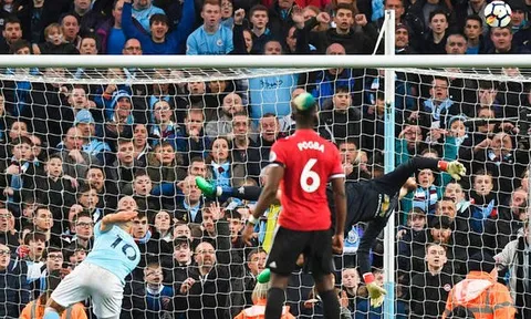 Lampard 'đứng hình' bởi David de Gea