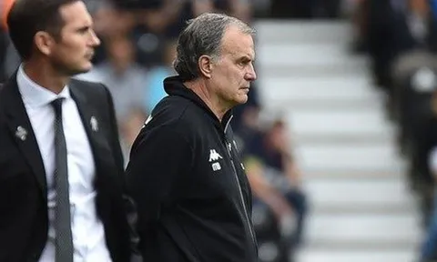 Lampard lặng người khi Derby County thảm bại dưới tay 'phù thủy' Bielsa