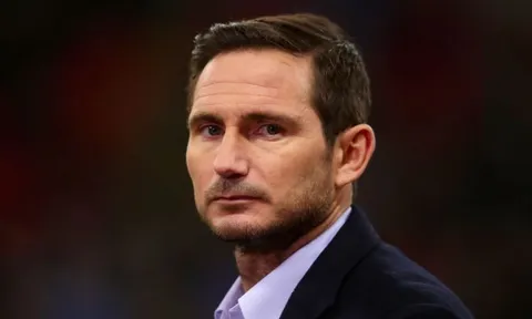 Lampard tức giận vì tuyển Anh bị lộ bài