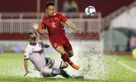 Lãnh đạo VFF: “Việc đá trong mưa là bất khả kháng”