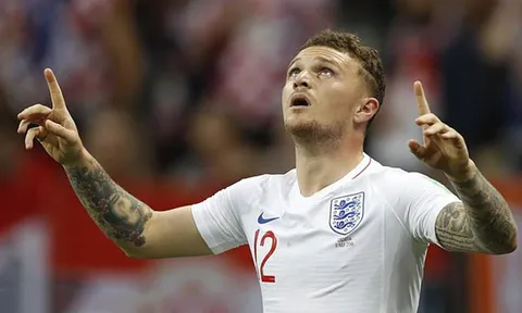 Lập siêu phẩm, fan Man Utd kêu gọi đội bóng chiêu mộ "Beckham vùng Bury"