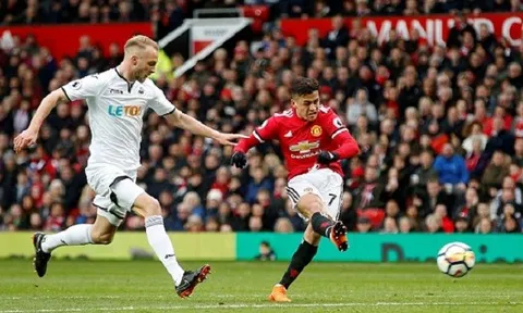 Lấy lại phong độ, Swansea trở thành nạn nhân thứ 11 của Alexis Sanchez