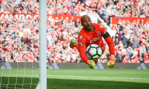 Lee Grant - Bản hợp đồng thứ ba của MU là ai?