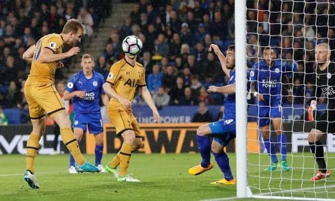 Leicester City cân bằng 'kỷ lục' đáng hổ thẹn của Man Utd