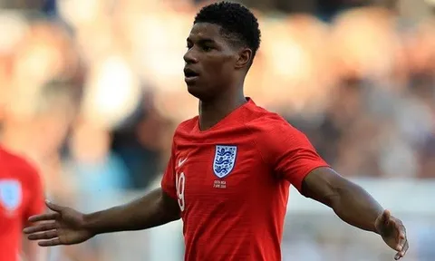 Lên tuyển Rashford lập siêu phẩm, CĐV Man Utd quay sang "hỏi tội" Mourinho