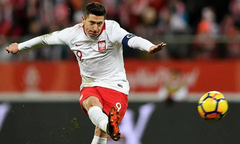 Lewandowski đệ đơn xin rời Bayern