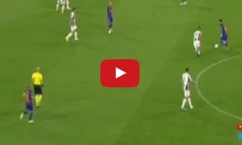Lionel Messi khiến Paulo Dybala 'chóng mặt' với pha đi bóng ảo diệu