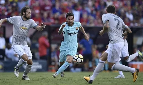 Lionel Messi thể hiện ra sao trước Man Utd?