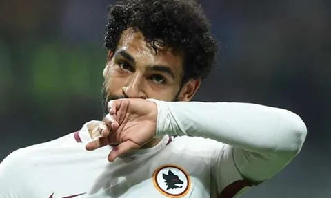 Liverpool đang phí tiền để chiêu mộ Salah