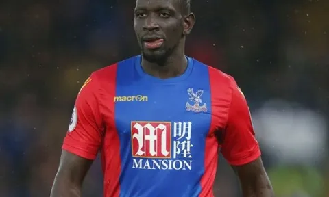 Liverpool ra giá cho Sakho, chỉ 'dân chơi' mới mua nổi