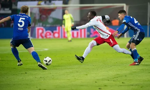 Liverpool và hành trang cho Champions League (Kỳ 2): 'Rải đinh' cho tuyến giữa