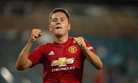 Lộ dấu hiệu sao Man Utd CHỐT quyết định tương lai