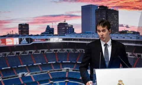 Lopetegui lật mặt quá nhanh, gây bất ngờ về Ronaldo