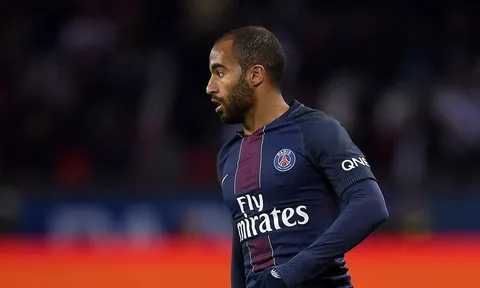 Lucas Moura thể hiện thế nào tại PSG mùa này?