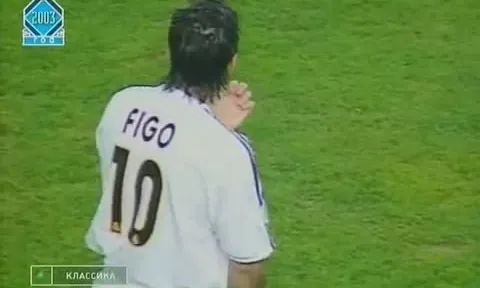 Luis Figo khi gặp lại Barcelona