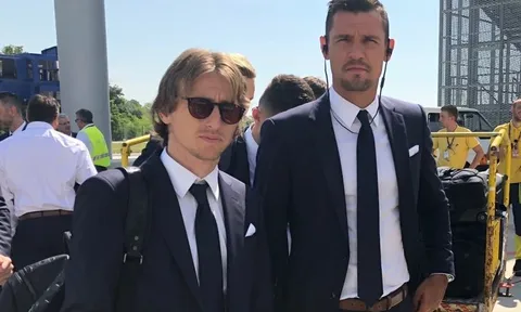 Luka Modric hóa tài tử, cùng Croatia hành quân đến Nga