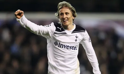 Luka Modric khi còn khoác áo Tottenham