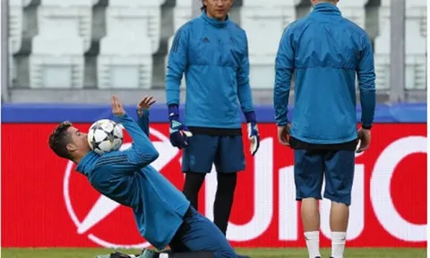 Luyện hàng loạt tuyệt kĩ, Ronaldo quyết gieo sầu cho Bufffon