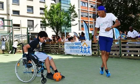 Mặc tin đồn, Kylian Mbappe "tỏa sáng" tại Paris