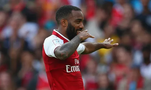 Màn trình diễn của Alexandre Lacazette vs Sevilla