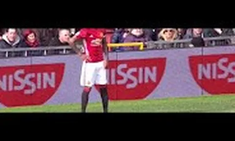 Màn trình diễn của Ashley Young vs Chelsea