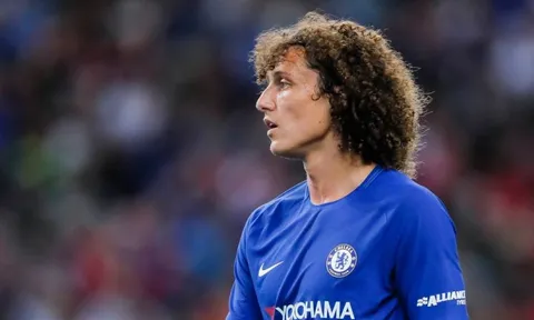Màn trình diễn của David Luiz vs Arsenal