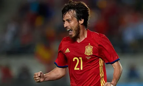 Màn trình diễn của David Silva vs Colombia