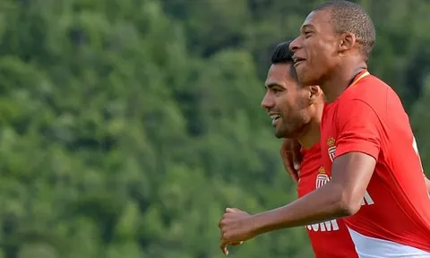 Màn trình diễn của Kylian Mbappe vs Stoke City
