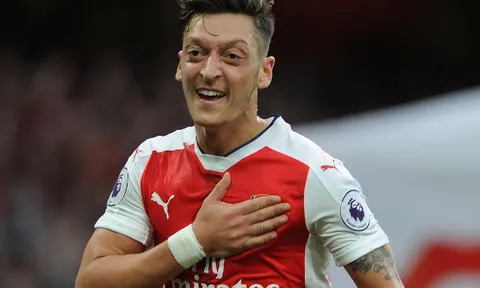 Màn trình diễn của Mesut Ozil vs Chelsea