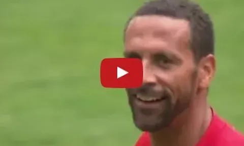 Màn trình diễn của Rio Ferdinand trong trận đấu tri ân Carrick