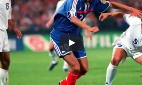 Màn trình diễn đỉnh cao của Fabio Cannavaro trong trận chung kết EURO 2000