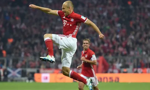 Màn trình diễn khiến Robben lọt vào đội hình tiêu biểu Bundesliga 2016/17