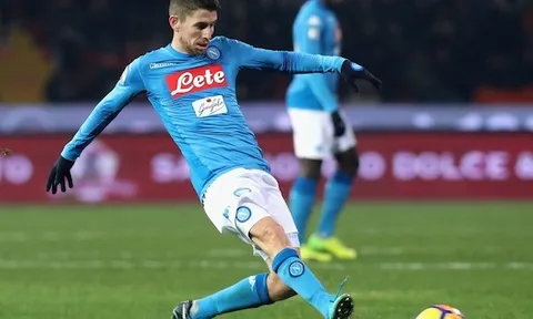 Quỷ đỏ "tạo cơ hội" để Man City chiêu mộ Jorginho