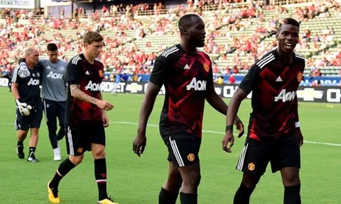 Man United mùa tới: Sẽ là bóng đá sexy hay chỉ là “hồn Trương Ba da hàng thịt”?