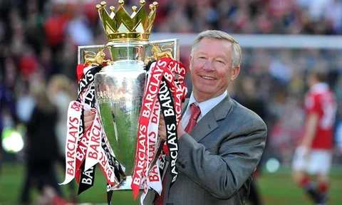 Sau 5 năm, di sản của Sir Alex vẫn phủ bóng ở MU