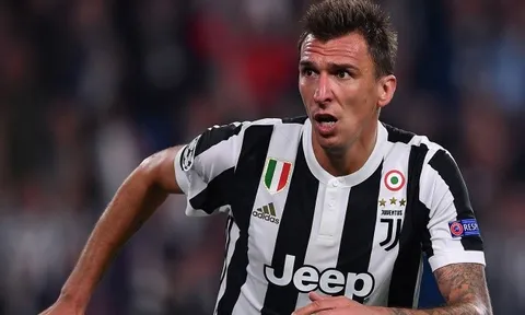 Man Utd có thể sẽ chiêu mộ "Super Mario"