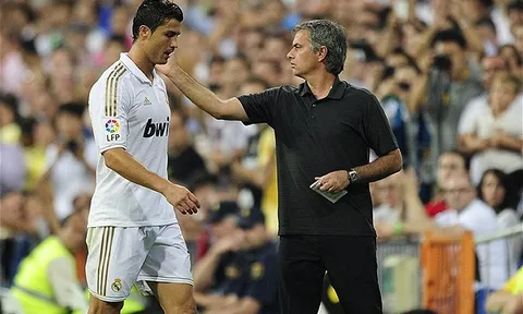 Man Utd mua lại Ronaldo là điều bất khả thi