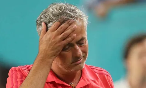 Mourinho: Hãy hình dung Tuanzebe đụng Lewandowski, Mitchell đối đầu Robben