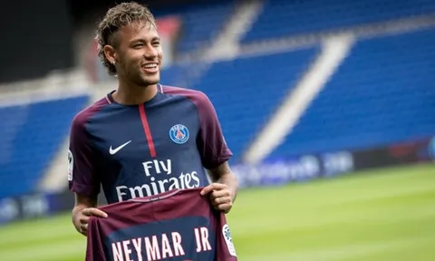 Manchester United: 200 triệu bảng, mang Neymar về?