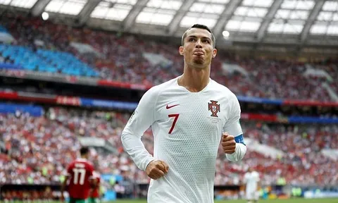Mạng xã hội bùng nổ với chiến tích của Ronaldo trước Morocco