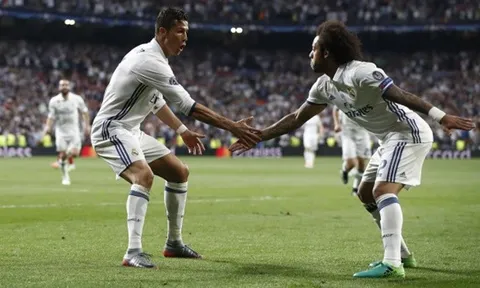 Marcelo gửi lời chia tay xúc động đến Ronaldo