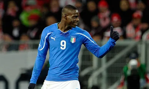 Mario Balotelli: Từ kẻ bỏ đi đến người đội trưởng tương lai của ĐT Italia